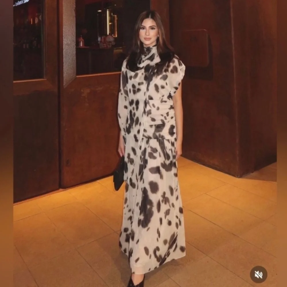 ZARA ANIMAL PRINT VOLUMINOUS DRESS ZW COLLECTION - Picture 9 of 12